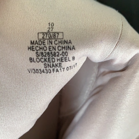 Old Navy boots size 10 - Picture 8 of 8